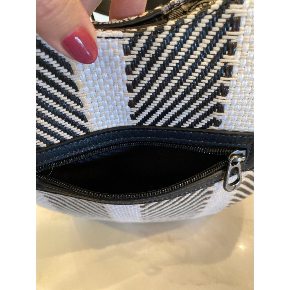 Sakroots Roma Woven Straw Shoulder Hobo Bag  Black White Stripe Boho Expandable - Picture 9 of 12